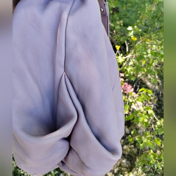 MICHAEL Michael Kors ERIN lilac leather shoulder handbag - Picture 16 of 17